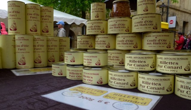 09-discover_france_walking_travel-sarlat-capital_perigord