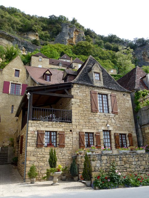 10-perigord-walk_holidays_in_france-la_roche-gageac