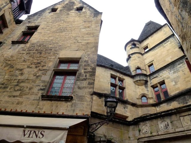20-sarlat-medieval_city