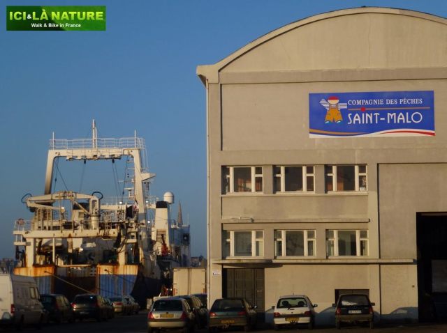 01-bike_tours_in_france-brittany-saint-malo