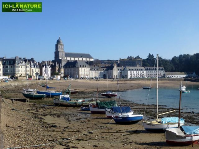 01-hiking_trip_brittany-france-mont-saint-michel