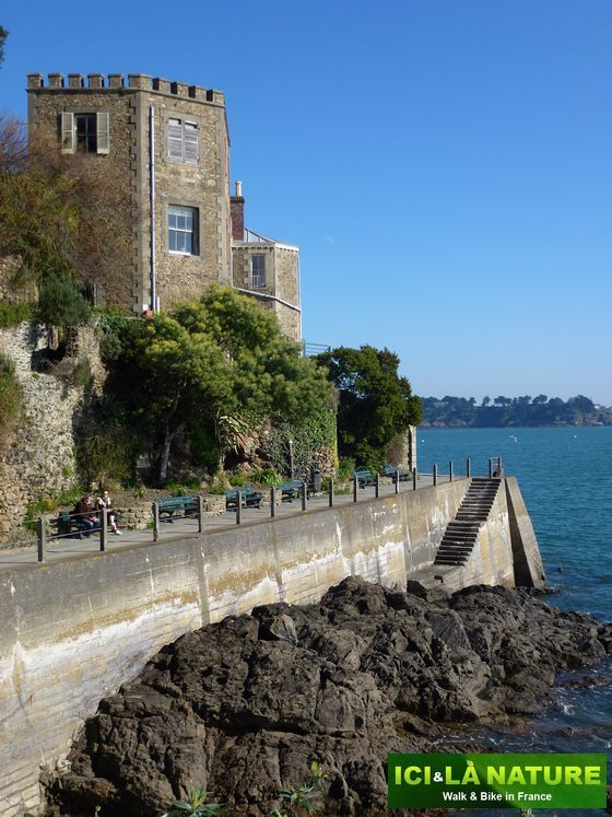11-biking_vacations_in_france-brittany-dinard