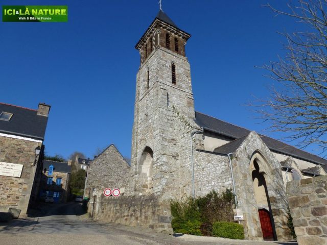 45-mont-dol_by_bike_near_mont-saint-michel