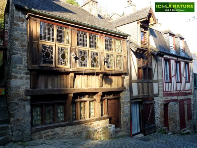 59-dinan-medieval_houses_near_mont-saint-michel