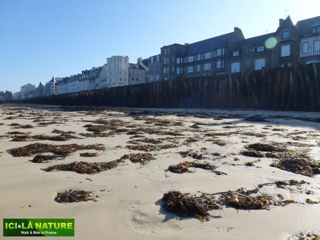 64-cycling_holidays_in_france-brittany-saint-malo