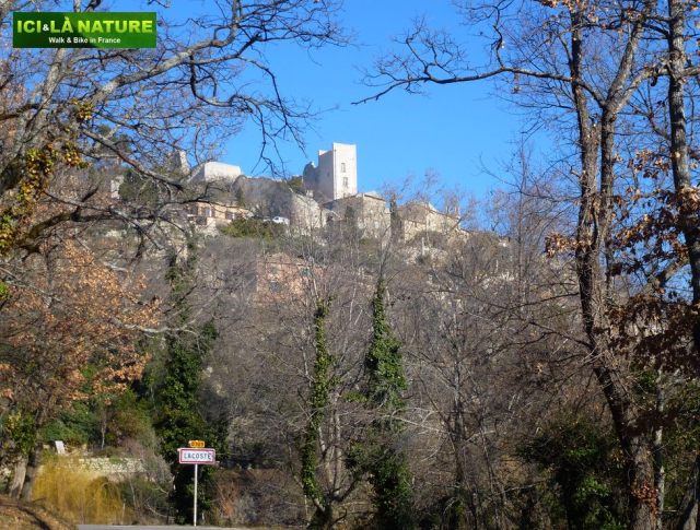 01-discover_france-provence-lacoste