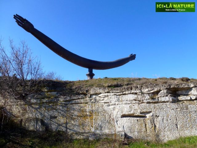 29-bourganov-cardin-lacoste-la_main