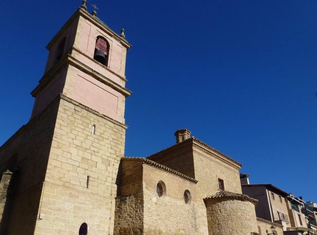 06-road-of-st-james-church-puente-la reina