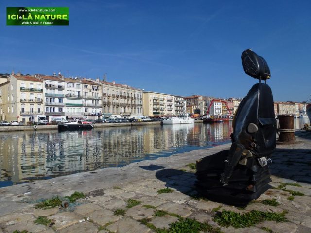 09-walking_trip_in_france-mediterranean-sea-sete