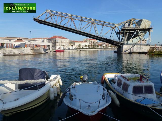 34-hiking_in_france-holidays