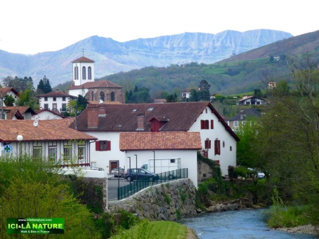 01-landscape-pyrenees-hiking-the-way