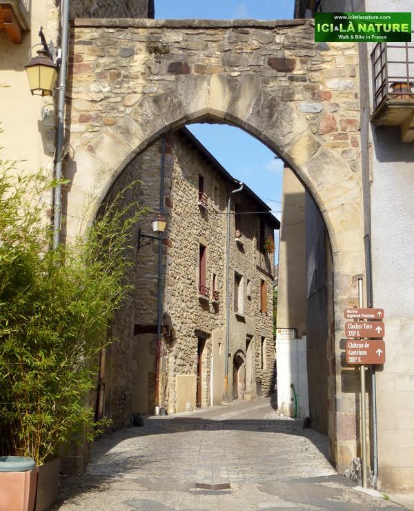 03-walking the way in france-st come aveyron