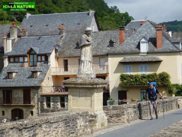 33-ici et la nature walking france travel
