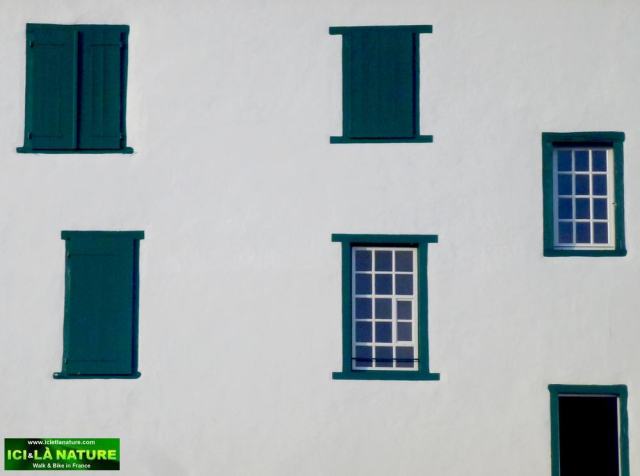 66-windows-basque country