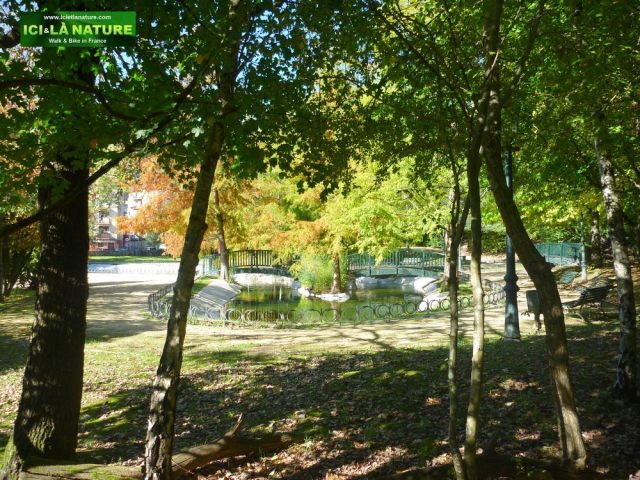 parc-guernica-travel