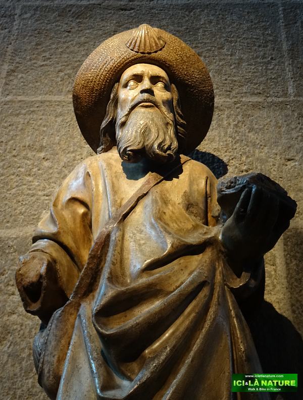 12-statue st james le puy france
