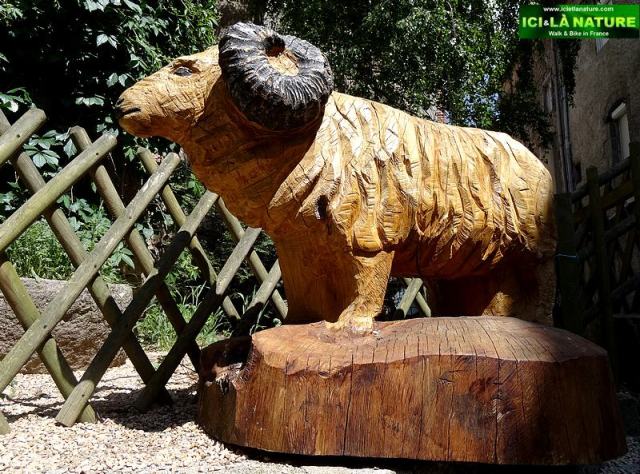 saugues hiking in france 