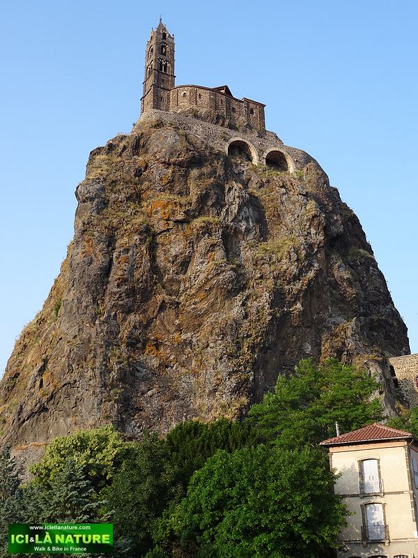 48-chapel saint michel le puy