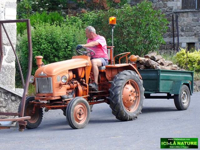 64-farmer st.James way in france