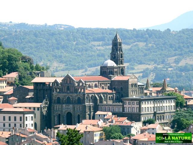 69-hiking the way of compostela le puy