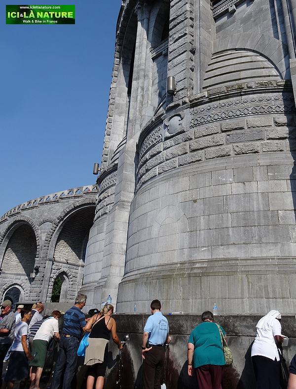 12-lourdes miraculous water