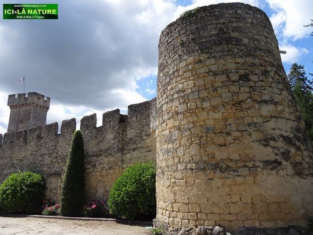 19-sainte croix du mont castle