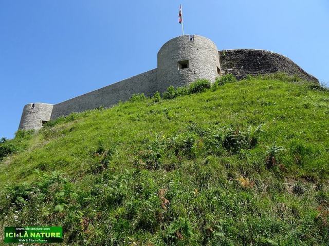 55-old castle way st james mauleon