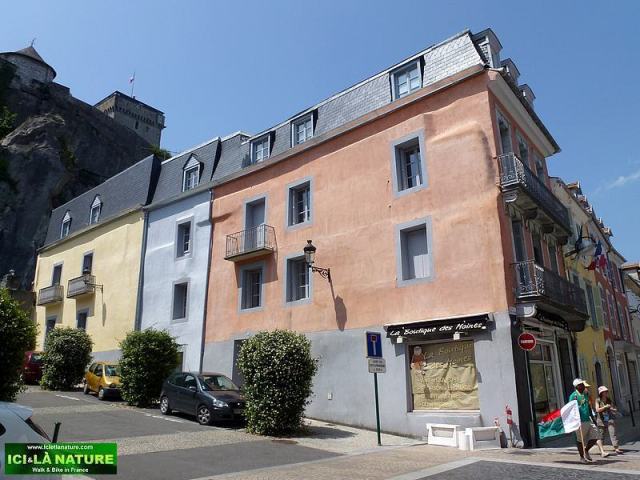 56-lourdes streets castle