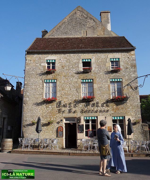 03-vezelay road to santiago