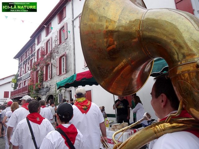 08-hiking france basque country espelette