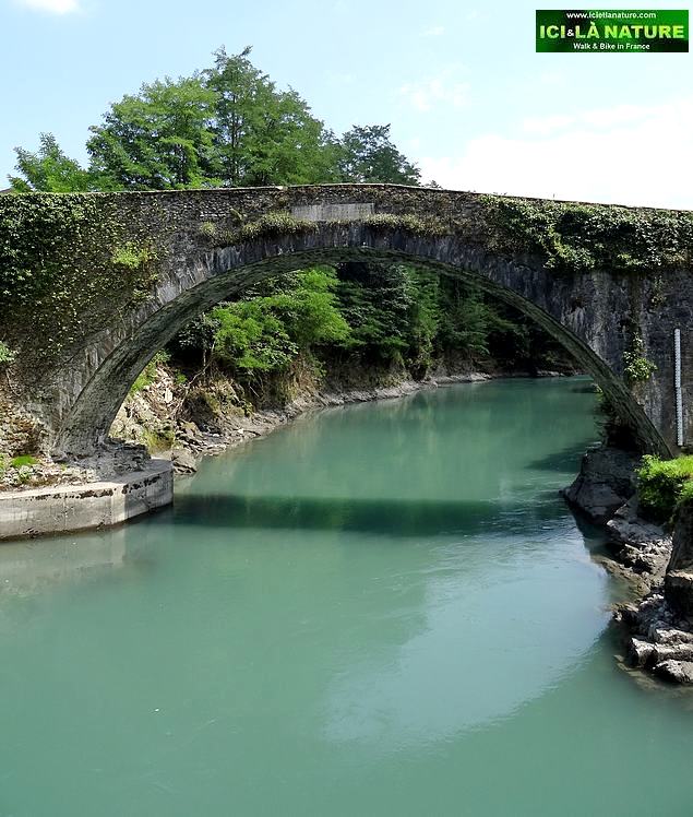 102-old bridge lestelle betharram