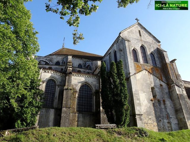 20-vezelay cathedral
