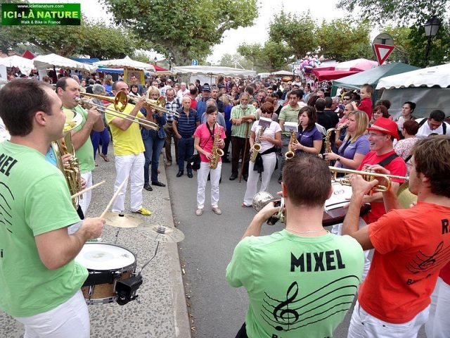 68-banda basque country espelette