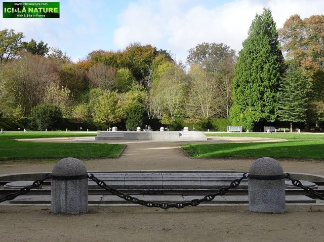 11-clearing of the armistice compiegne walk in france