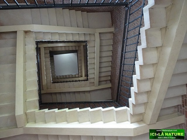 48-australian memorial villers bretonneux