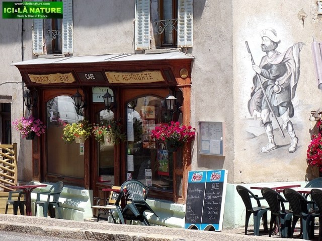 88-walking camino frances trail le puy route