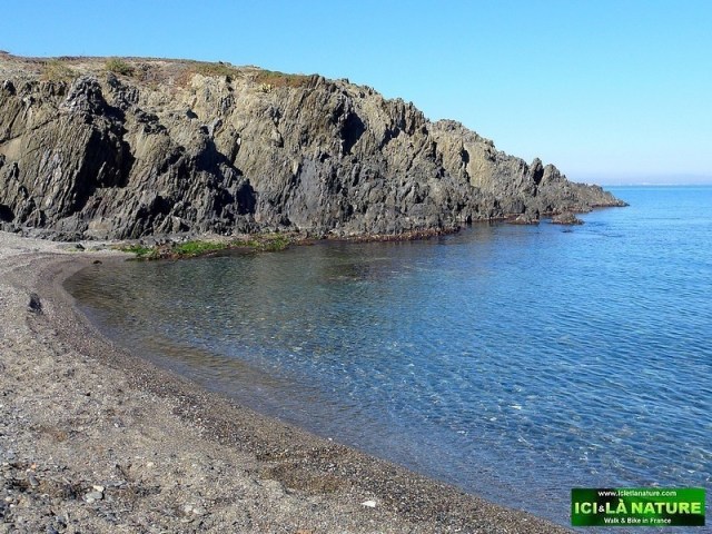08-hiking trail south france collioure