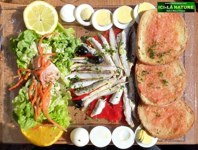 28-mediterranean walking tours holidays france spain