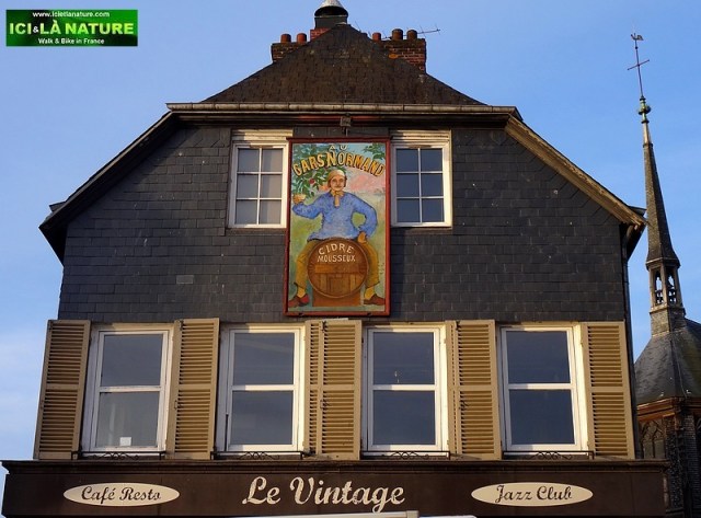 01-walking in normandy honfleur