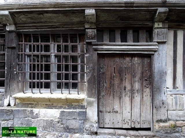 30-normandy honfleur 13th century medieval house