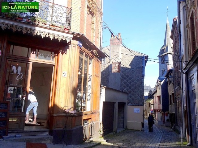 58-picturesque street honfleur normandy