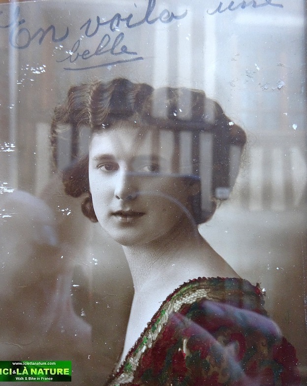 60-pretty girl france normandy honfleur