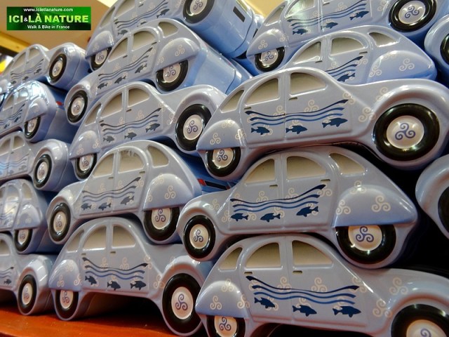 70-normandy specialities cake