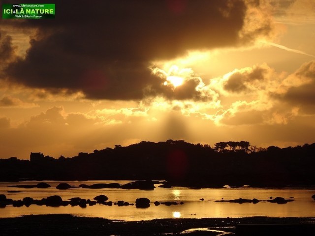 03-hiking france brittany
