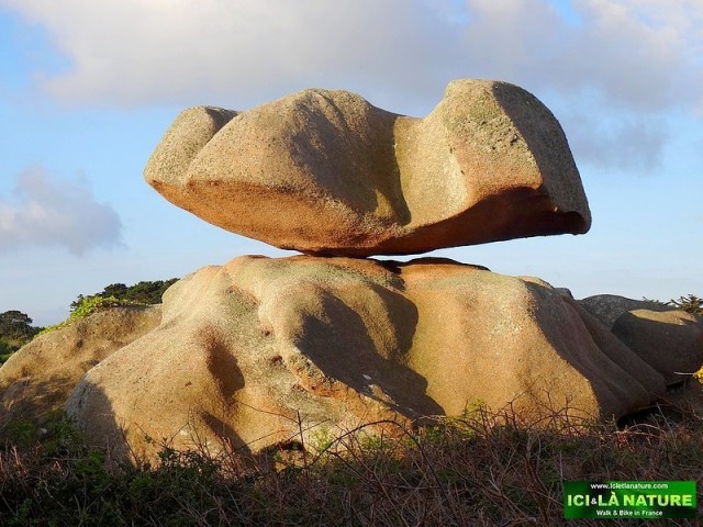 09-hiking holidays brittany france