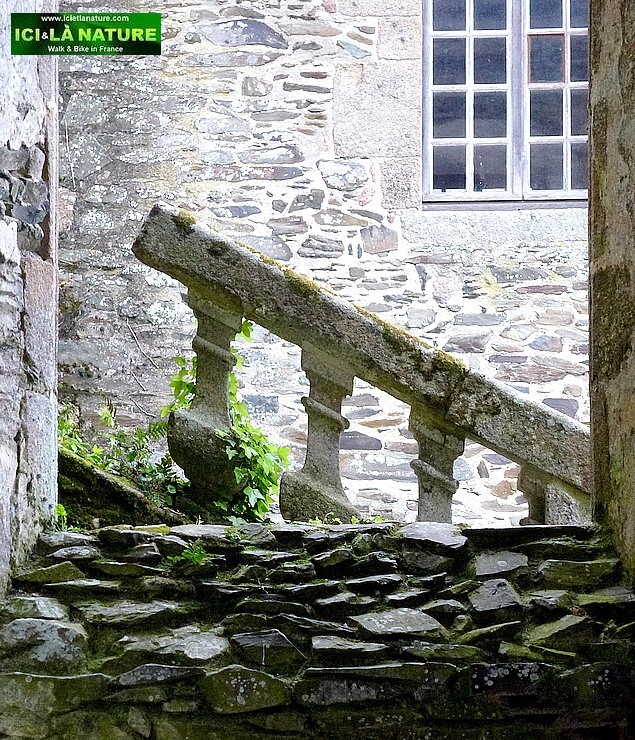 10-romanesque architecture france