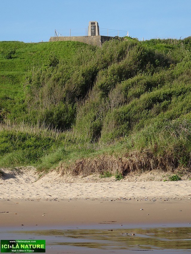 17-omaha beach monument