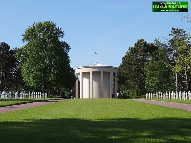 29-chapel military cemetery omaha beach