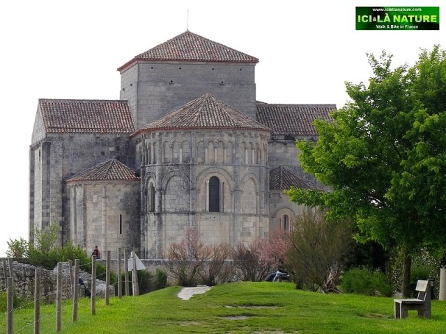 30-church talmont royan france
