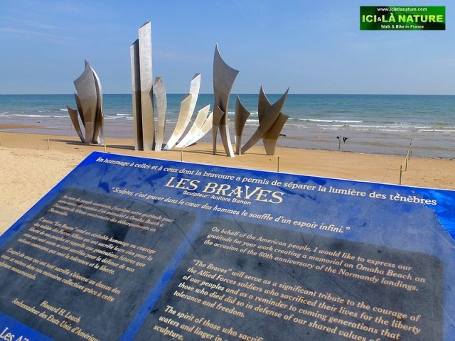 02-statue braves omaha saint laurent